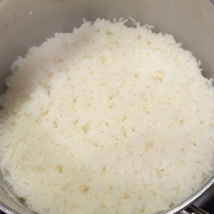 white rice almost done with evaporated water