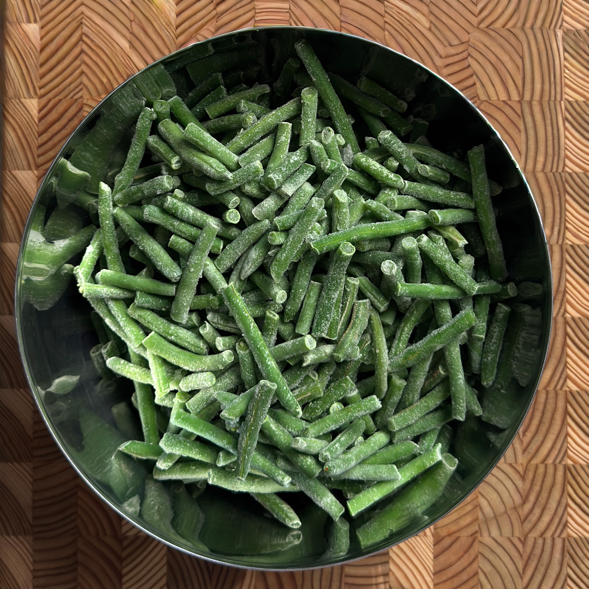 Green beans in a bowl